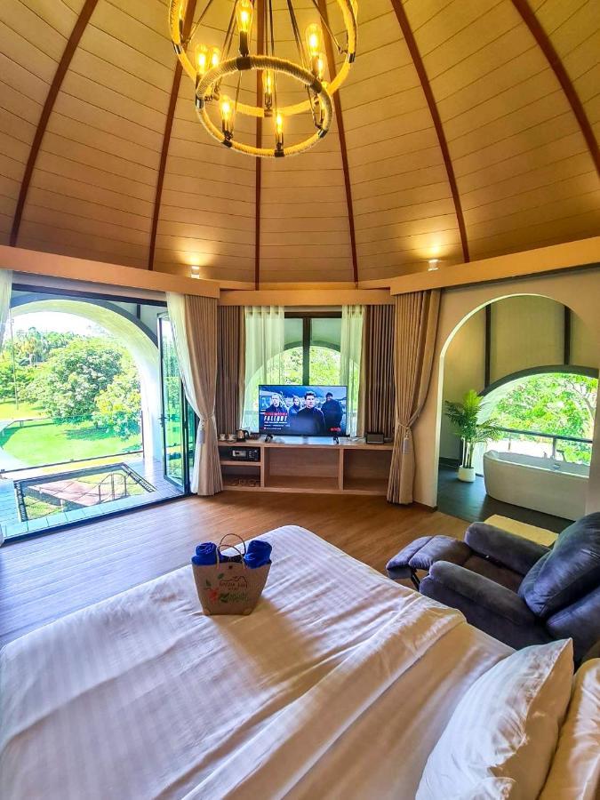 Binlha Raft Resort Sai Yok Luaran gambar